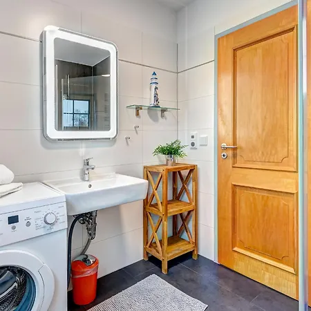 Haus Sonnenschein Leuchtfeuer * Trassenheide